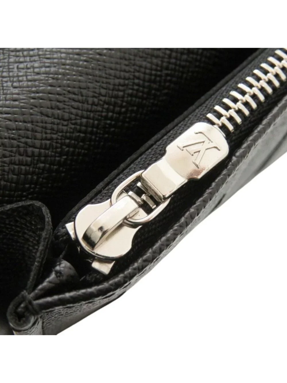 Louis Vuitton Portefeuille Brazza Epi Noir Wallet